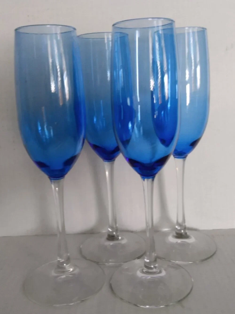 Libbey Vina Blue Champagne Flutes SET OF 4 Stemmed Wine Toasting Glasses